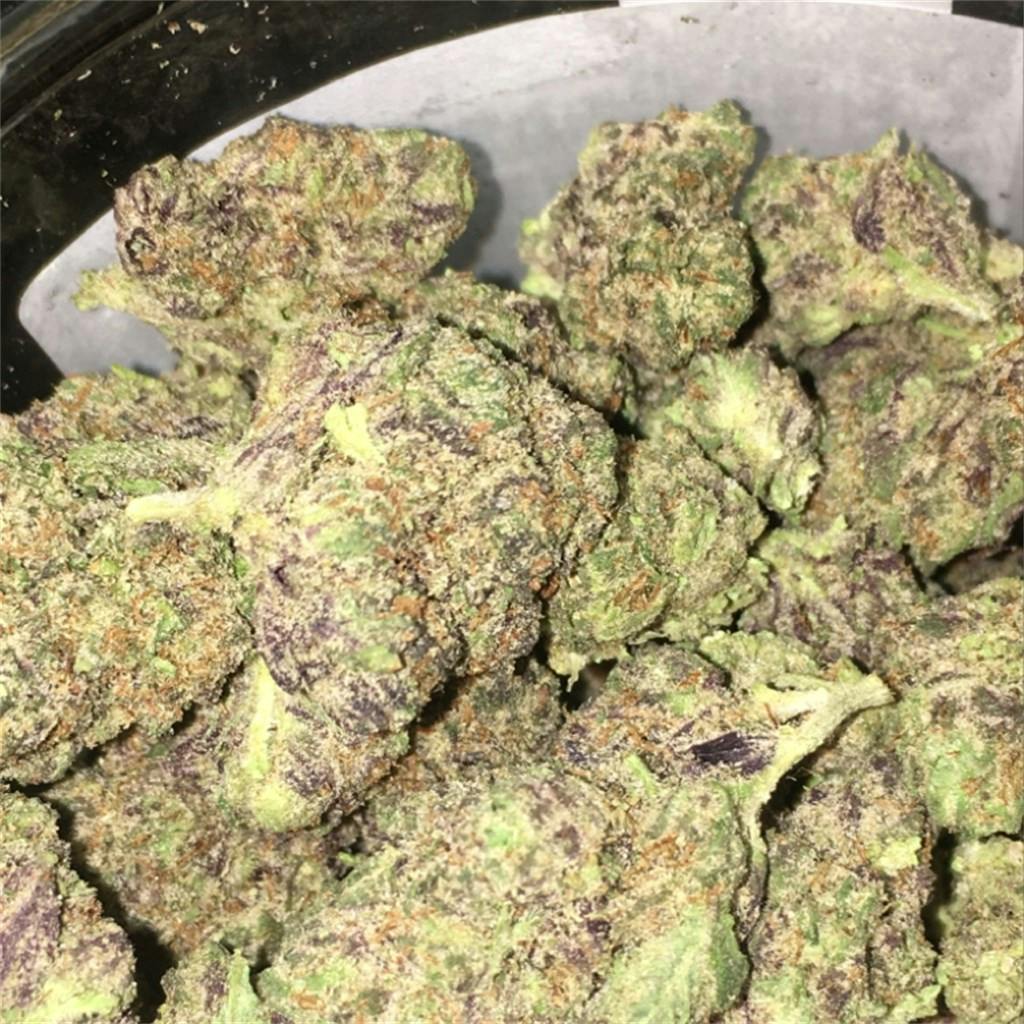 Photos of Cherry Pie Weed Strain Buds Leafly