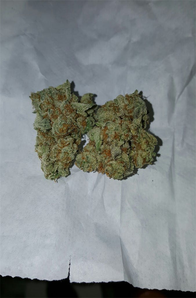 Photos of Cookies and Cream Weed Strain Buds Leafly