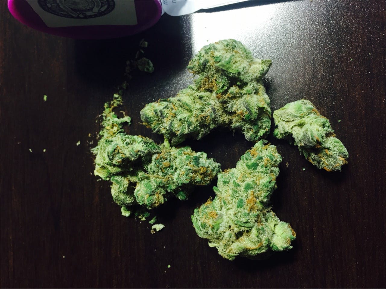 Photos of Cookies and Cream Weed Strain Buds Leafly