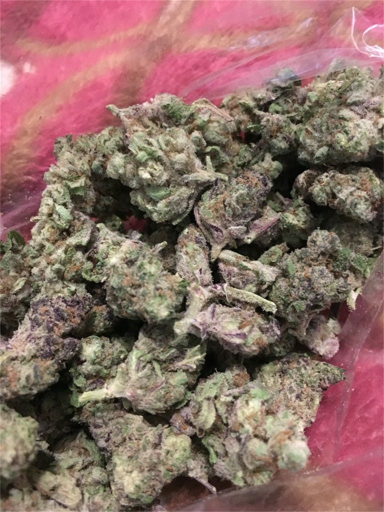 Photos of Cotton Candy Weed Strain Buds Leafly