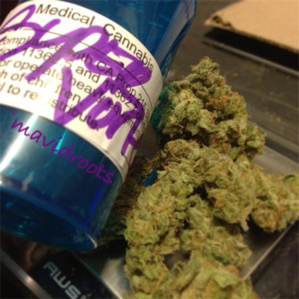 Photos of Darth Vader OG Weed Strain Buds Leafly