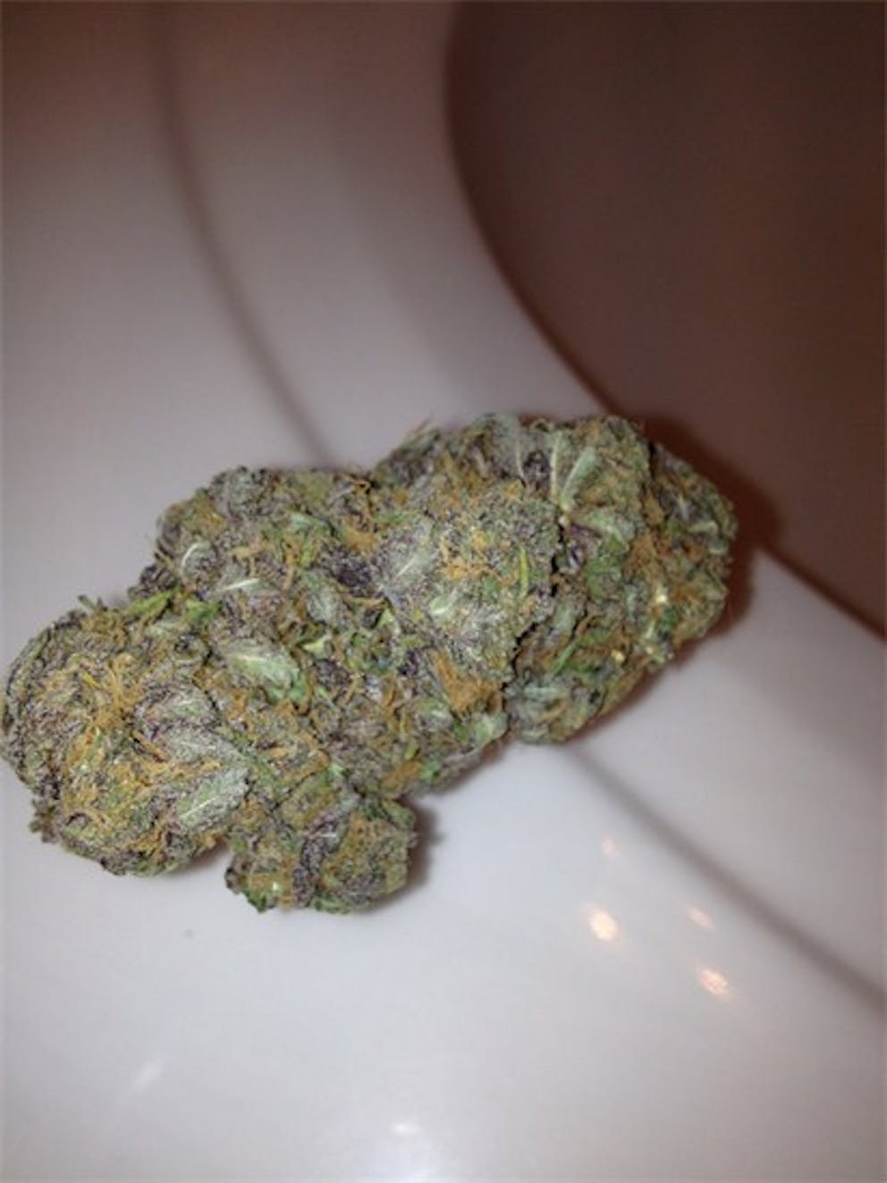 Photos of Darth Vader OG Weed Strain Buds Leafly