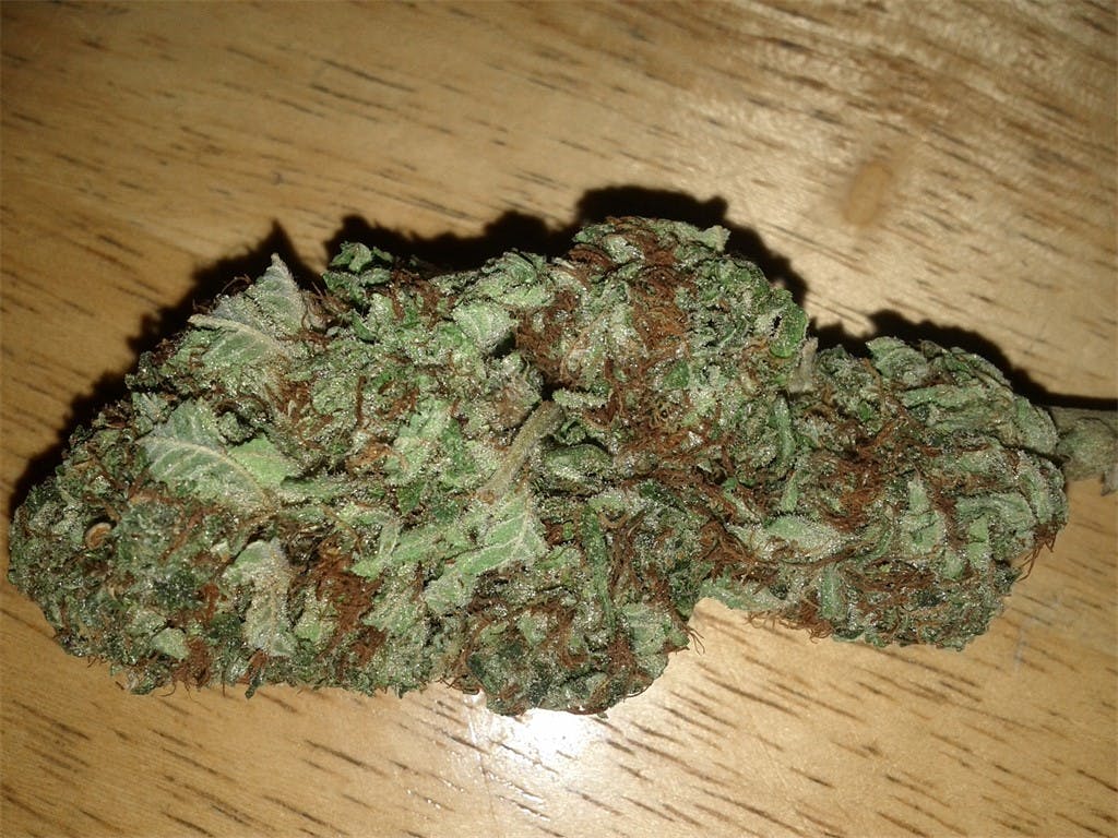 Photos of Dragon's Breath Weed Strain Buds Leafly