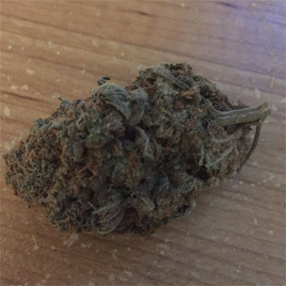 Photos of Duke Nukem Weed Strain Buds | Leafly