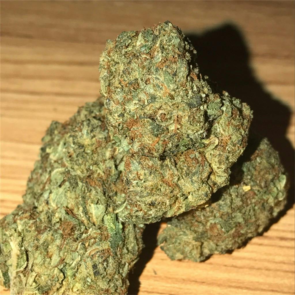 GG1 aka Gorilla Glue 1, Sister Glue Weed Strain Information Leafly