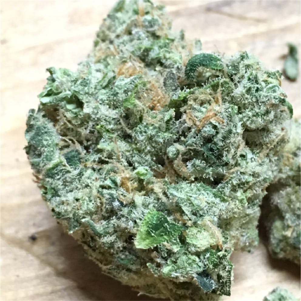 Photos of Sour Grapes Weed Strain Buds Leafly