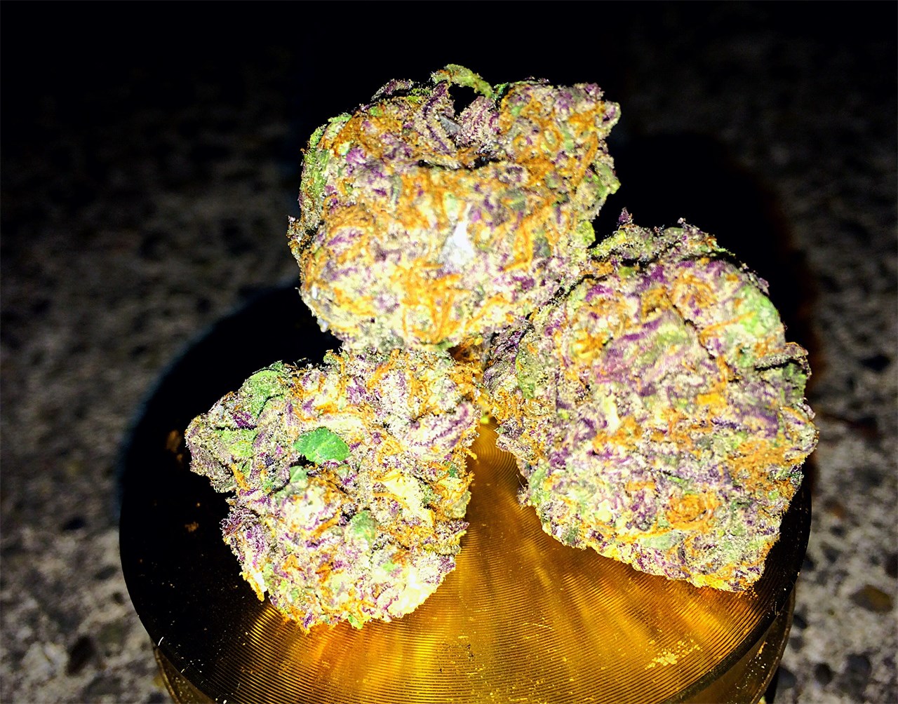 Buy Obama Runtz Weed Strains Online