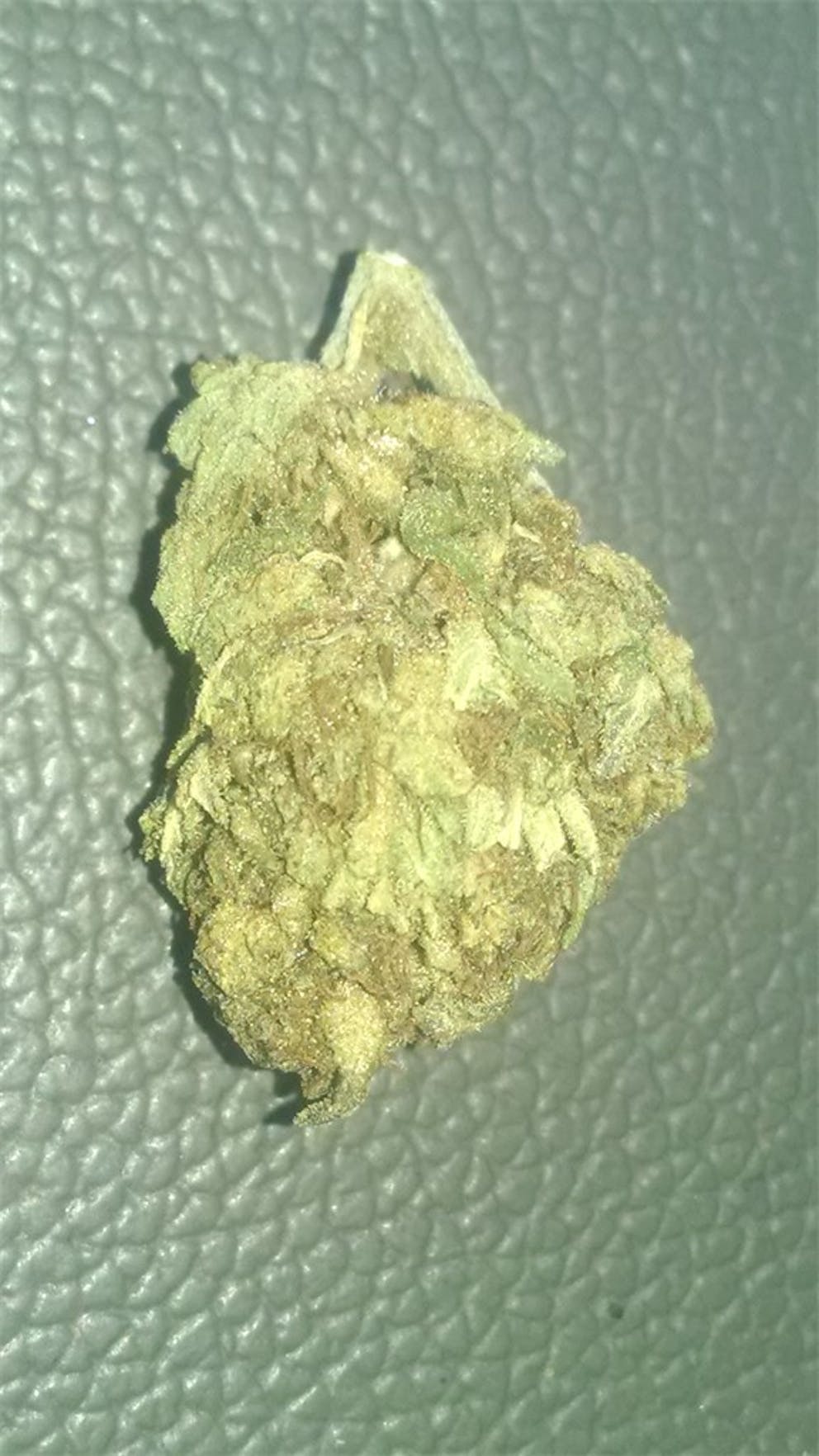 Photos of Pineapple Diesel Weed Strain Buds Leafly