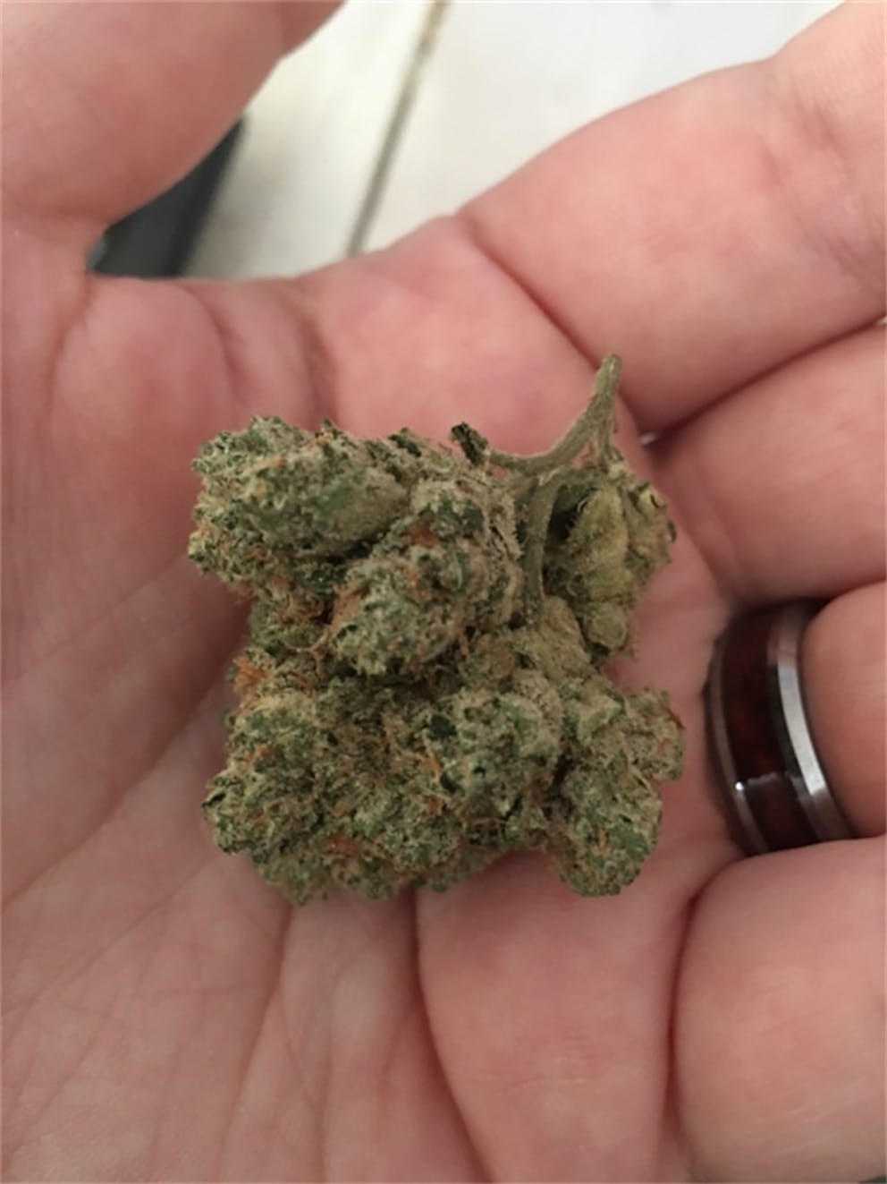 Photos of Platinum OG Weed Strain Buds Leafly