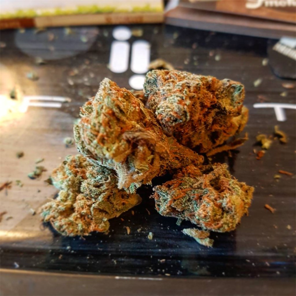 Sour Tangie aka Sunva Weed Strain Information | Leafly