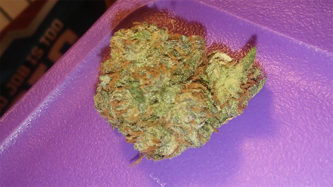 Strawberry Weed Strain Information Leafly