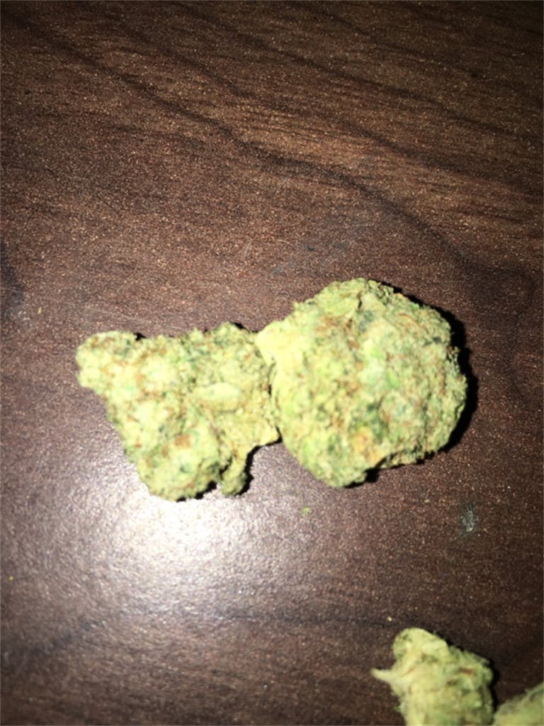 Photos of Super Lemon OG Weed Strain Buds Leafly