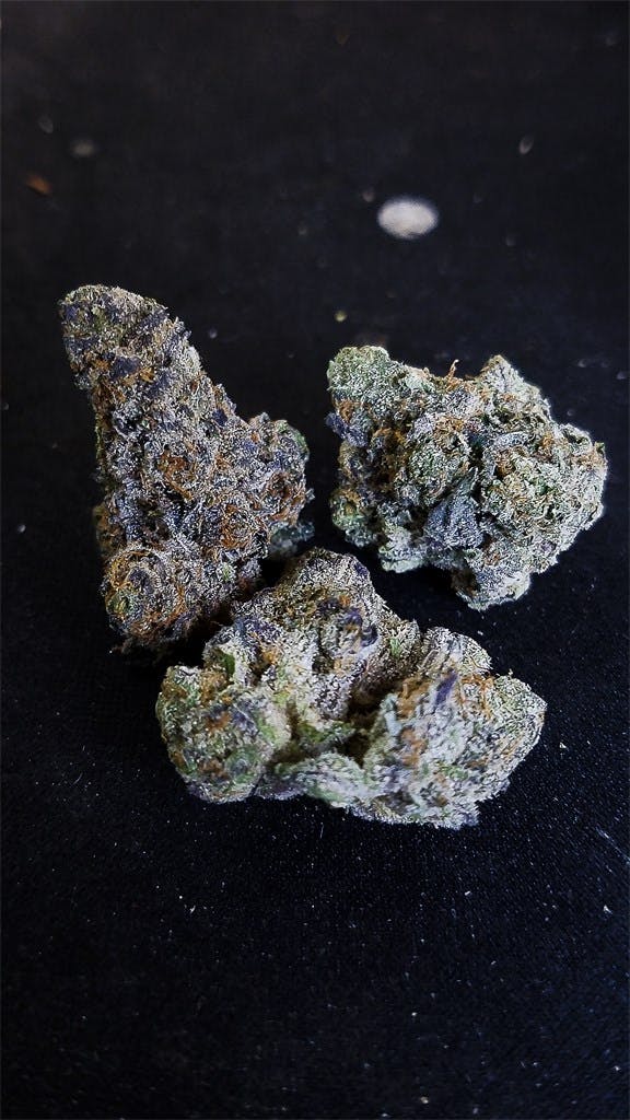 Photos of Thin Mint GSC Weed Strain Buds Leafly