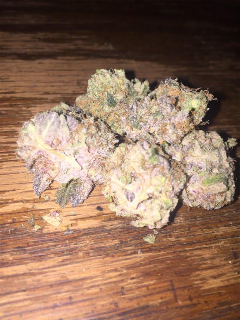 Photos of Thin Mint GSC Weed Strain Buds Leafly