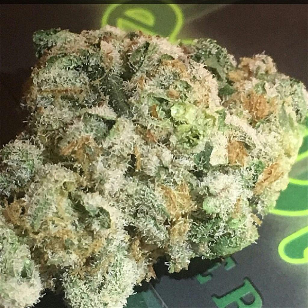 Photos of Wedding Cake Weed Strain Buds | Leafly